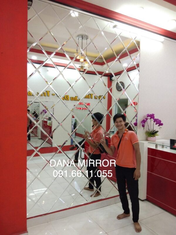 Gương dán tường trang trí tiệm vàng Đà Nẵng